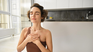 This exercise is perfect for relaxing and reducing stress quickly, with many benefits for mental health. This exercise is perfect for relaxing and reducing stress quickly, with many benefits for mental health.
