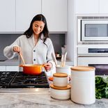 El vinagre mejora la técnica del huevo frito sin modificar su sabor ni sumar pasos complejos El vinagre mejora la técnica del huevo frito sin modificar su sabor ni sumar pasos complejos