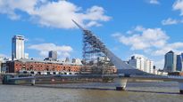 puente de la mujer: remodelacion inedita de un icono porteno