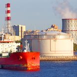 Esta salida de petróleo, dado que la producción se mantiene estable en Estados Unidos, ha reducido en 6,2 millones de barriles las reservas del país, mientras que las estratégicas disminuyeron en 7,1 millones de barriles. Esta salida de petróleo, dado que la producción se mantiene estable en Estados Unidos, ha reducido en 6,2 millones de barriles las reservas del país, mientras que las estratégicas disminuyeron en 7,1 millones de barriles.