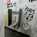Las escuelas porteñas deberán cubrir las reparaciones por grafitis y daños. Las escuelas porteñas deberán cubrir las reparaciones por grafitis y daños.