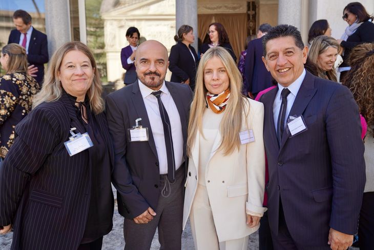 Los integrantes de la delegación argentina de la COPAJU, Roberto Andrés Gallardo y Genoveva Ferrero, junto a Gustavo Moreno y María Alejandra Villasur García. Los integrantes de la delegación argentina de la COPAJU, Roberto Andrés Gallardo y Genoveva Ferrero, junto a Gustavo Moreno y María Alejandra Villasur García.