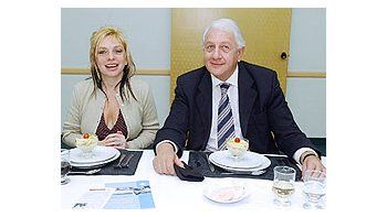 ámbito.com | María José Lubertino, jefa del INADI, comparte el almuerzo «kasher» conJorge Kirszenbaum, titular de la DAIA, en la sede de la entidad. La funcionariase definió como «de izquierda progresista» y negó que Quebracho estéen el «campo popular».