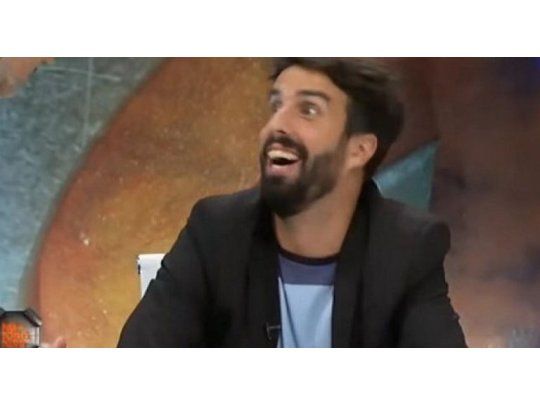 Azzaro no descarta postularse a la presidencia de Racing.