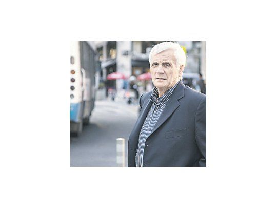 El metalúrgico Antonio Caló participó ayer en la sede de su gremio de la reunión con los empresarios. Volverán a discutir el jueves.