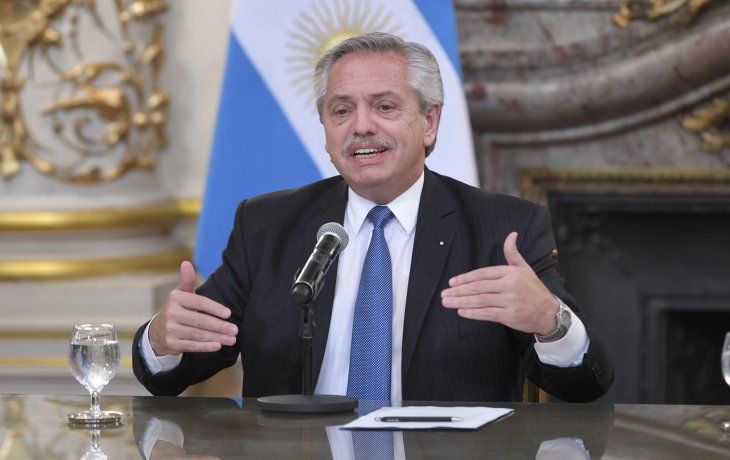 Alberto Fernández visitará la operación de YPF en Neuquén