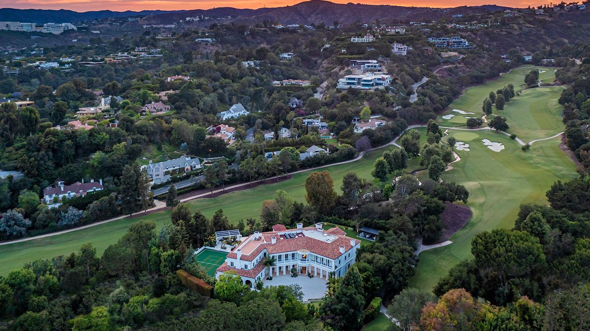 The extravagant mansion of The Weeknd that is handled by technology and is in the renowned Bel Air neighborhood