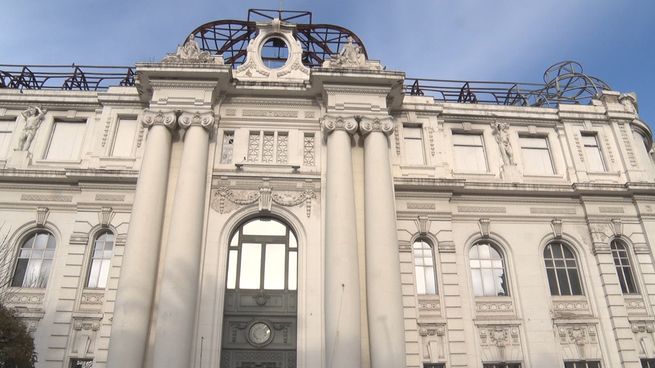 Los requisitos varían según el puesto de trabajo al que se quiera aplicar.