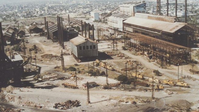 La poderosa empresa de Monterrey que dominó el mercado del acero, se endeudó por casi 900 millones de pesó y quedó en la quiebra