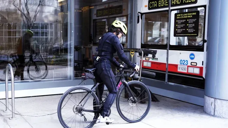 Este traje ha logrado maravillar a muchos, pero también aterró a varios. 