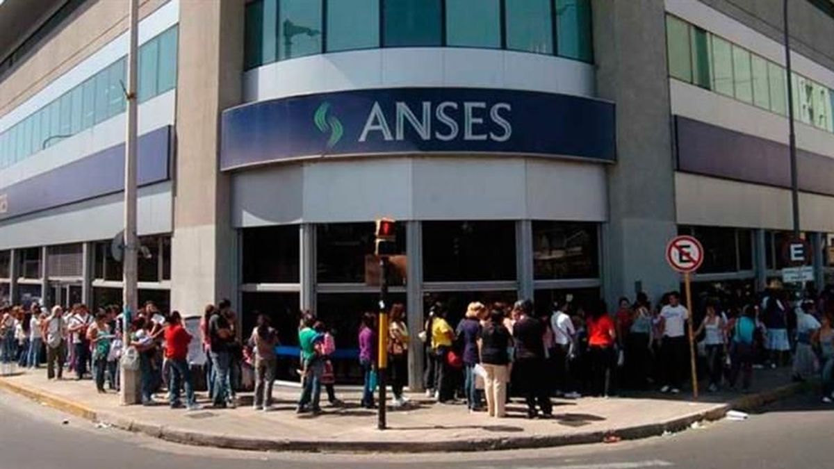 ANSES: ¿Quiénes cobran AUH este miércoles 19 de octubre?