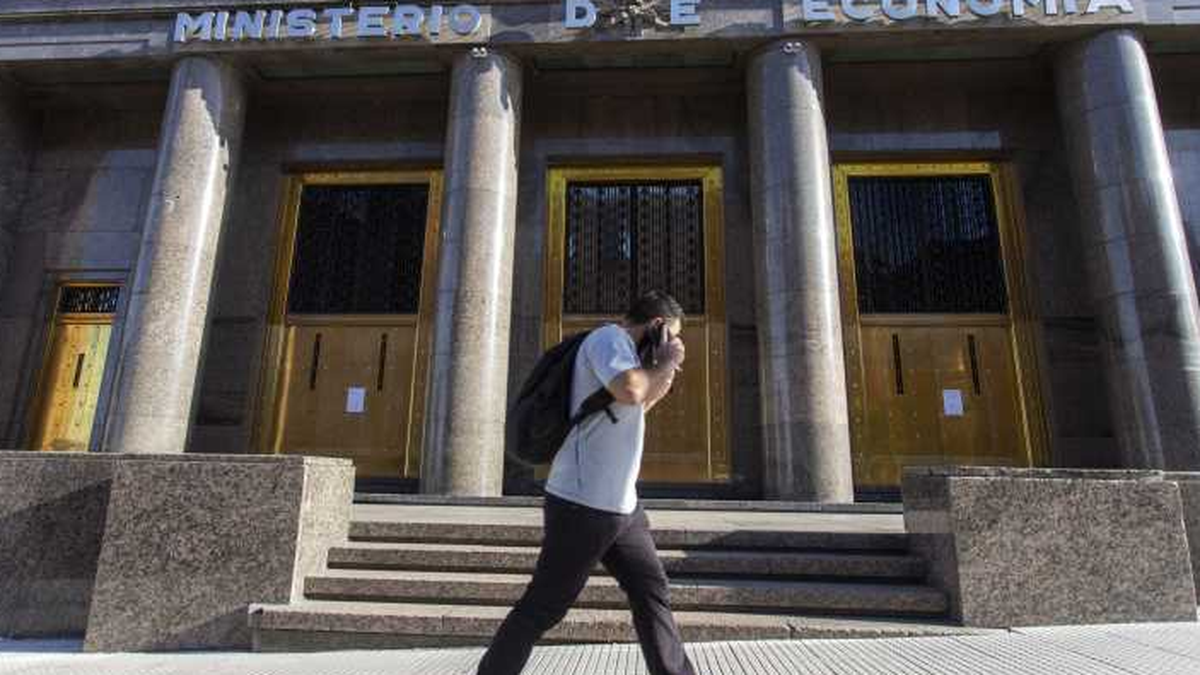 Deuda en pesos: el Tesoro cierra noviembre sin sumar financiamiento neto
