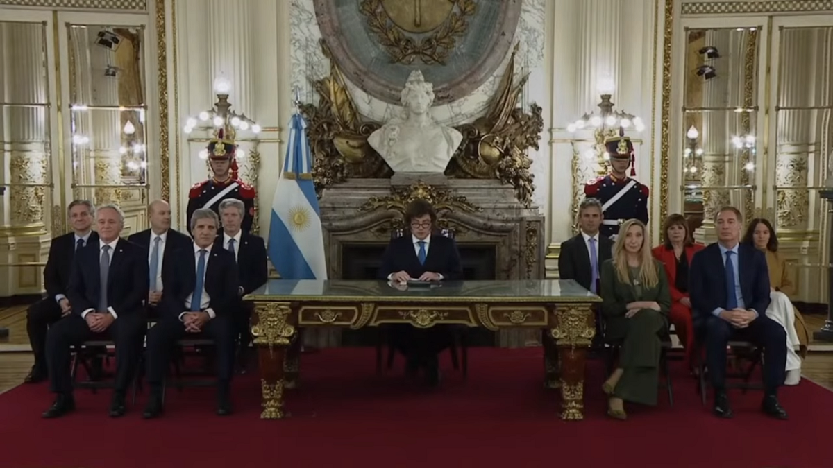 Javier Milei anunció la reforma a la Carta Orgánica del BCRA: críticas al kirchnerismo, shutdown e incentivos para el dólar colchón