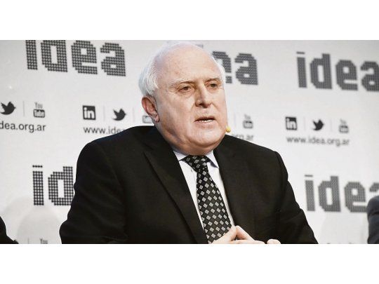 Ajuste. Miguel Lifschitz modificó la oferta a los maestros por inflación.