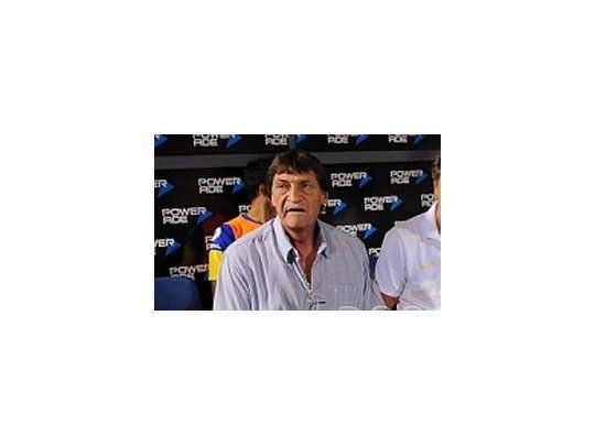 Falcioni aseguró que Santamarina fue más duro que River.