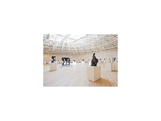 Una imagen del interior del Soumaya, el imponente museo de Carlos Slim que responde al gusto del coleccionista, y su pasión por los bronces de Rodin y de Bourdelle, entre otros.