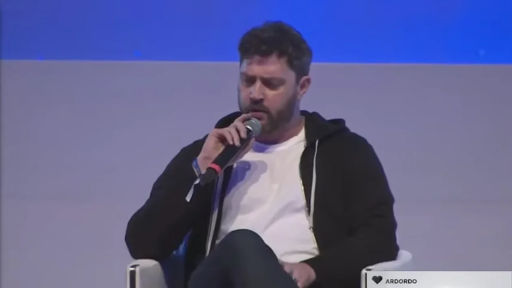 Andre Cronje transformó el mundo de las criptomonedas con innovaciones que atrajeron millones y lo consagraron como figura central del DeFi. Andre Cronje transformó el mundo de las criptomonedas con innovaciones que atrajeron millones y lo consagraron como figura central del DeFi.