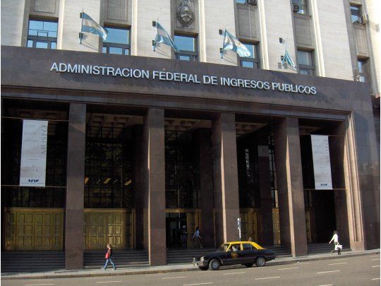 Confirman que habrá revalúo contable e impositivo