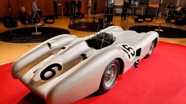 El Flecha de Plata de Juan Manuel Fangio que manejará Franco Colapinto