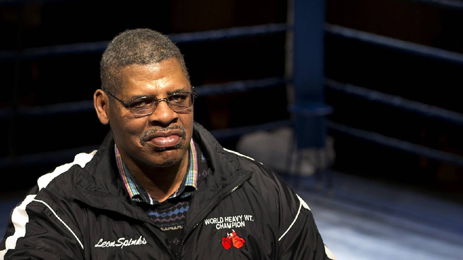 Después de una gran hazaña y una complicada vida, Leon Spinks murió en 2021.