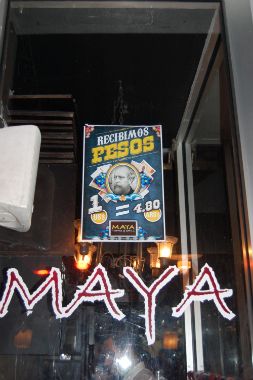 Restó nac&pop en pleno Miami: acepta pesos (y al cambio oficial) (foto 3)