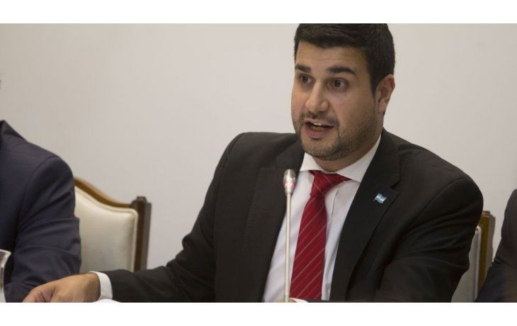 ámbito.com | Cleri cuestionó al oficialismo, de cuyos funcionarios dijo que “predicaron un republicanismo institucional pero violentan la Constitución Nacional.