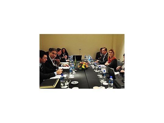 Los ministros de Industria, Débora Giorgi, y Fernando Pimentel, mantuvieron un encuentro paralelo a la cumbre del Mercosur que se celebra en Mendoza.