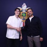 Armando González seguirá en Chivas. La Hormiga renovó contrato con el Rebaño Sagrado por tres años y medio más. Armando González seguirá en Chivas. La Hormiga renovó contrato con el Rebaño Sagrado por tres años y medio más.