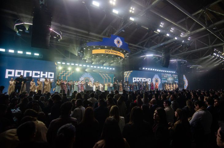 El Festival Nacional e Internacional del Poncho se extiende del 17 al 26 de julio. El Festival Nacional e Internacional del Poncho se extiende del 17 al 26 de julio.