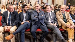 El Frente Amplio se mantiene en las encuestas, lo que le da margen en la estrategia de campaña.