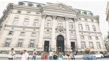 Nación. La entidad deberá compensar al cliente en demanda civil.