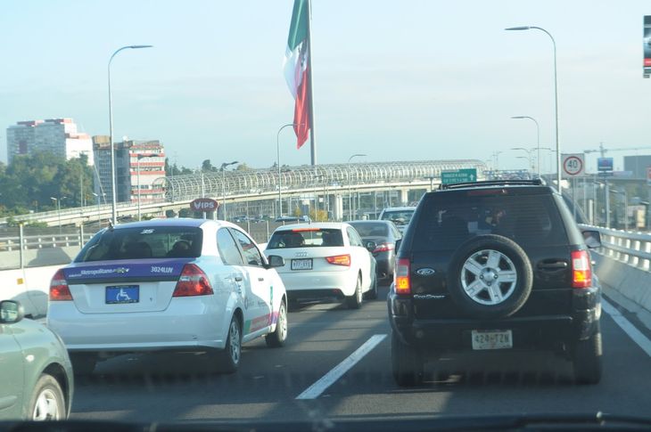 Hoy No Circula: qué autos descansan en CDMX y Edomex este martes 16 de diciembre 2025