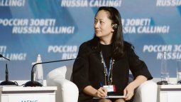 Poderosa. Wanzhou Meng, directora financiera de Huawei, durante un foro realizado en Moscú. Cultora del bajo perfil, quedó inmersa en un escándalo internacional bajo cargos de EE.UU. de comercio ilegal con Irán.