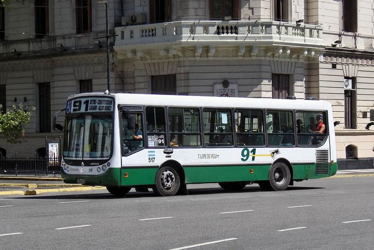 El transporte público funcionaría desde las 00 hasta las 19 horas. 