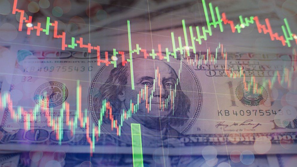 Mercados: el dólar blue recalentó, CCL y MEP presionaron al alza; ADRs volaron y bonos en verde.