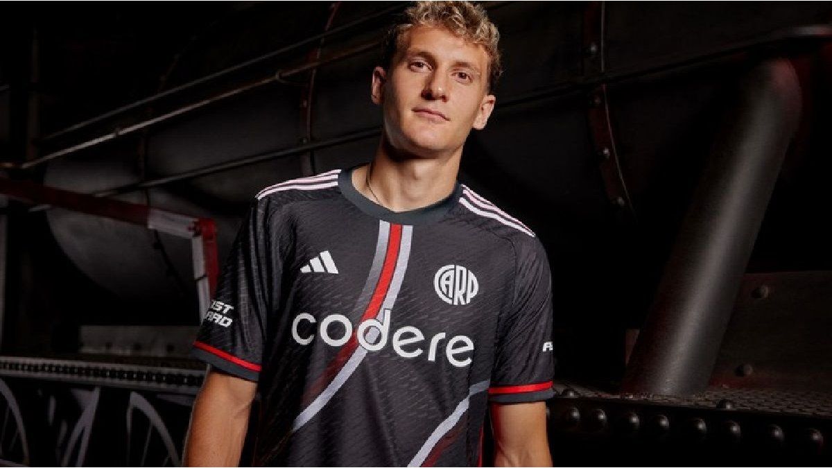 The new River shirt that will debut this Friday: how much does it cost and where can you buy it?