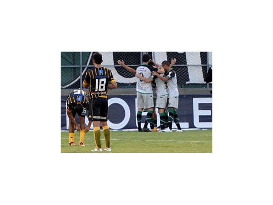 San Martín se aprovechó de un Olimpo sin rumbo.