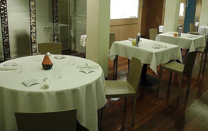 Un muerto y 18 intoxicados tras comer en restaurante con una estrella Michelin