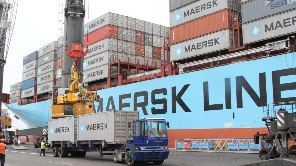 Argentina had a trade surplus with Brazil due to the drop in imports