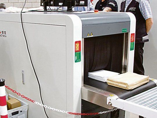 Puerta a puerta. La&nbsp; Aduana incorporó un equipo de tomografía que permite escanear paquetes y generar imágenes en 3D. El nuevo equipo facilitará la recepción de paquetes por compras en el exterior de particulares