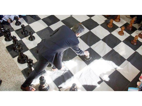 Recluido en el Sur, Mauricio Macri analiza cambios en Ministerios y Secretarías de Estado y evalúa cada pieza a mover.