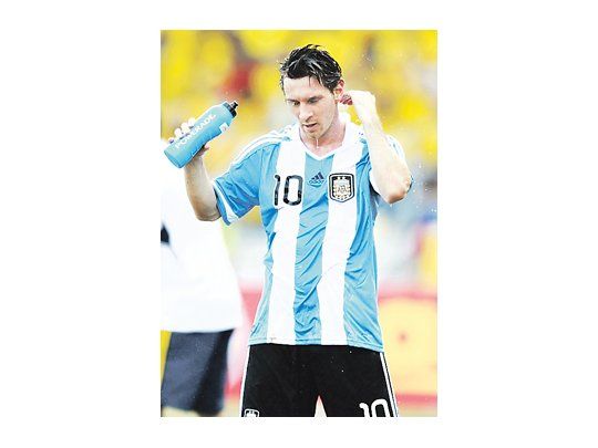 Lionel Messi fue el que le dio la bocanada de aire fresco a una Selección argentina que logró la victoria ante Colombia como visitante.