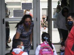 clases presenciales suspendidas: alberto fernandez se reune con especialistas