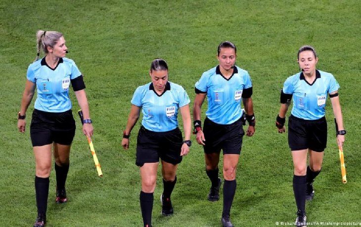 Mundial 2026: la FIFA designó seis árbitras entre los 52 jueces de la Copa del Mundo. Mundial 2026: la FIFA designó seis árbitras entre los 52 jueces de la Copa del Mundo.