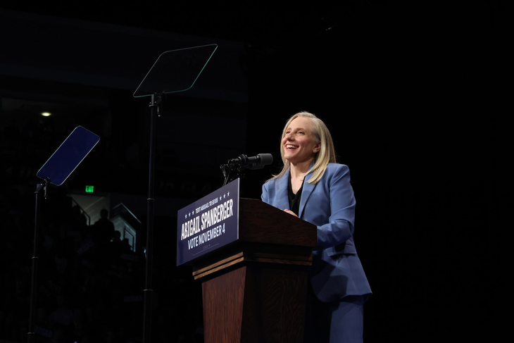 Abigail Spanberger será la primera gobernadora de la historia de Virginia. Abigail Spanberger será la primera gobernadora de la historia de Virginia.