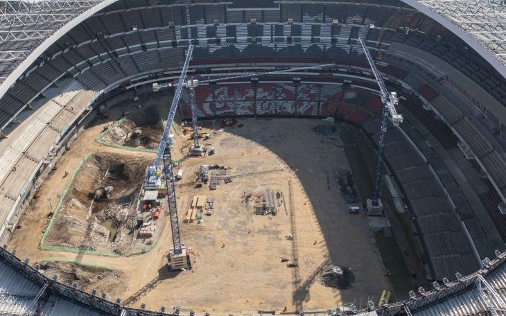 El Estadio Azteca es la casa del América, el club más galardonado de México. El Estadio Azteca es la casa del América, el club más galardonado de México.