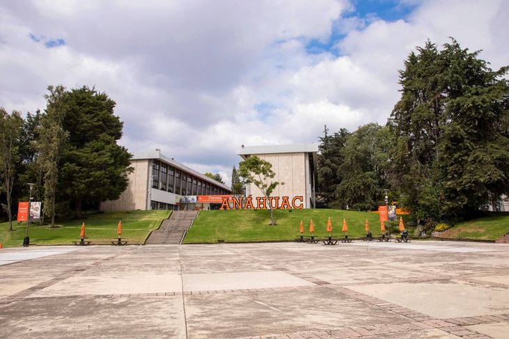 Se graduó en la Anáhuac, heredo uno de los mayores imperios de México y estuvo secuestrado más de 100 días: hoy en día controla decenas de populares negocios Se graduó en la Anáhuac, heredo uno de los mayores imperios de México y estuvo secuestrado más de 100 días: hoy en día controla decenas de populares negocios