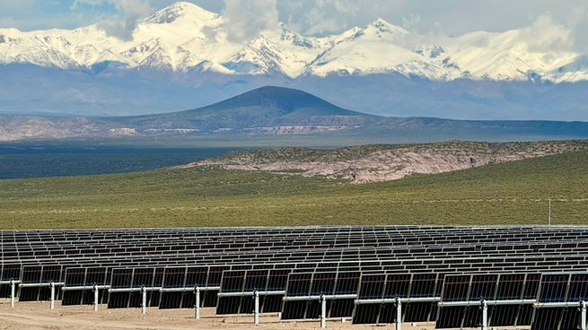 Parque Solar San Rafael. Con esta entrada en operación anticipada, Mendoza alcanza 410 MW de capacidad instalada de Genneia destinados al MATER.