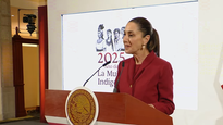 Claudia Sheinbaum habla en la Mañanera del Pueblo.