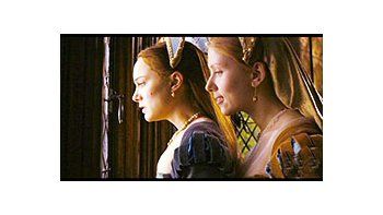 ámbito.com | Las dosdamas Bolena:NataliePortman (Ana)y ScarlettJohansson(María) en elnuevo filmsobre losTudor deJustinChadwick.